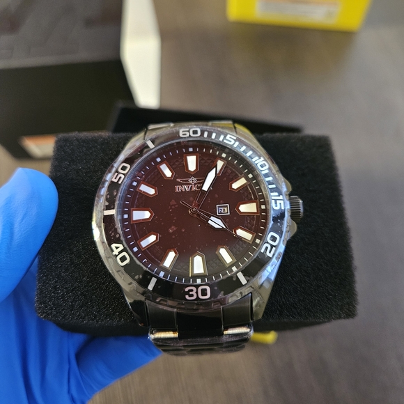 Invicta Men's Black and White Pro Diver - Picture 2 of 3